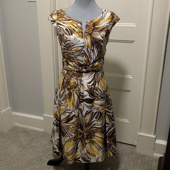 Ellen Tracy cap sleeve belted print dress floral brown yellow size 2 - Picture 1 of 8